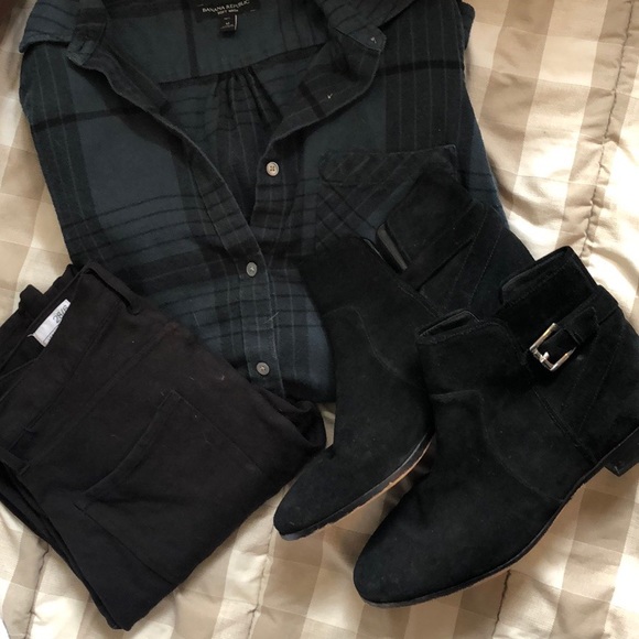 Michael Kors black suede booties (hidden wedge) - Picture 6 of 6